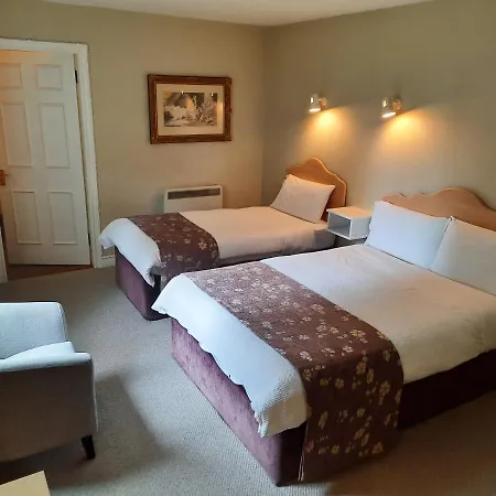 לינה וארוחת בוקר Sea Dew טולאמור