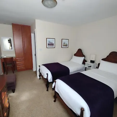 Bed & Breakfast Sea Dew 4*